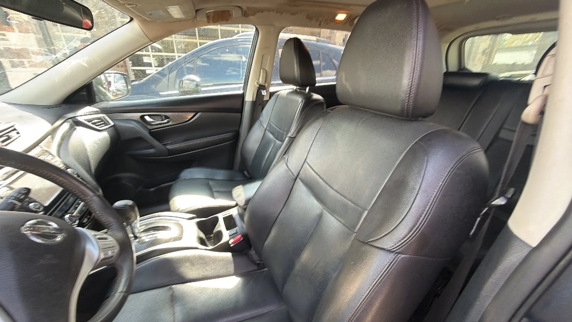 Used 2016 Nissan Rogue SL w/ SL Premium Package FWD image 6