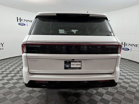 New 2026 Lincoln Navigator L Black Label AWD/4WD image 6