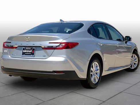 Used 2025 Toyota Camry LE FWD image 13