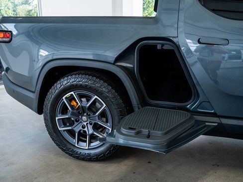 Used 2022 Rivian R1T Launch Edition image 23