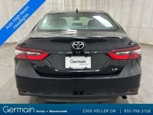 Used 2022 Toyota Camry LE image 8