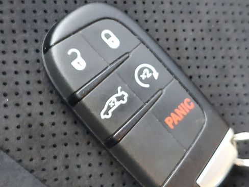 Used 2016 Dodge Challenger R/T Scat Pack image 39