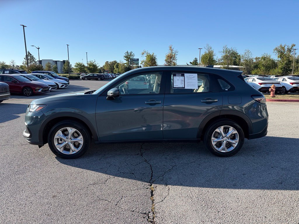 Used 2025 Honda HR-V LX image 4