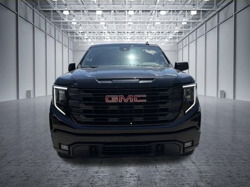 Used 2026 GMC Sierra 1500 Elevation AWD/4WD image 2