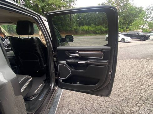 Used 2019 RAM 1500 Laramie w/ Off Road Group AWD/4WD image 52