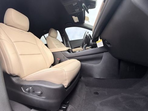 Used 2024 Cadillac XT4 Luxury image 23