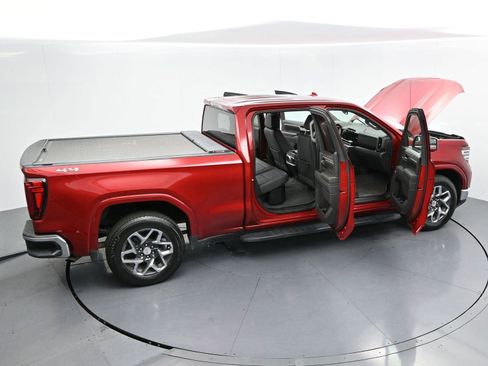 Used 2023 GMC Sierra 1500 SLT w/ SLT Convenience Package AWD/4WD image 43