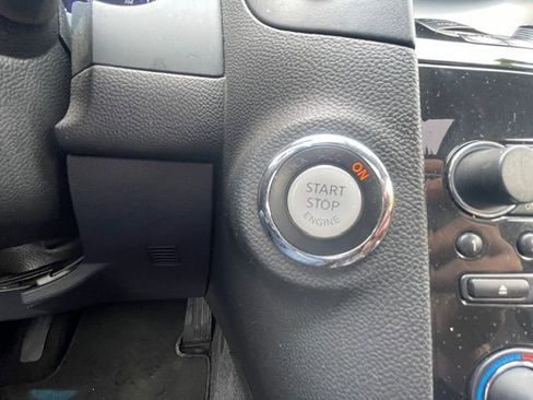 Used 2013 INFINITI FX37 AWD w/ Premium Pkg image 37