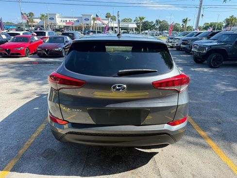 Used 2016 Hyundai Tucson SE FWD image 5