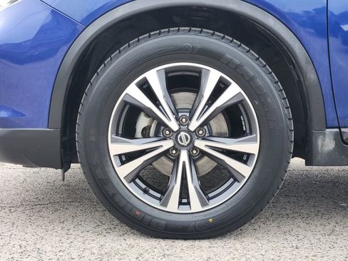 Used 2018 Nissan Rogue SL FWD image 7