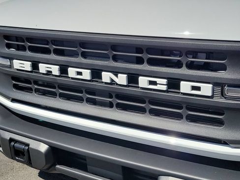 New 2026 Ford Bronco Big Bend w/ Black Diamond Package AWD/4WD image 9