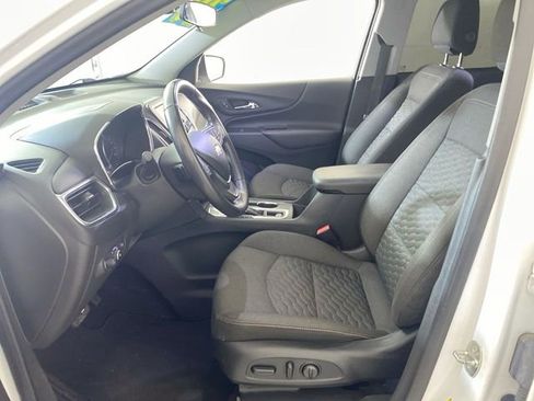 Used 2020 Chevrolet Equinox LT w/ Driver Convenience Package image 23
