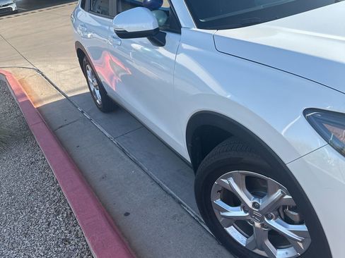 Used 2024 Honda HR-V LX image 21