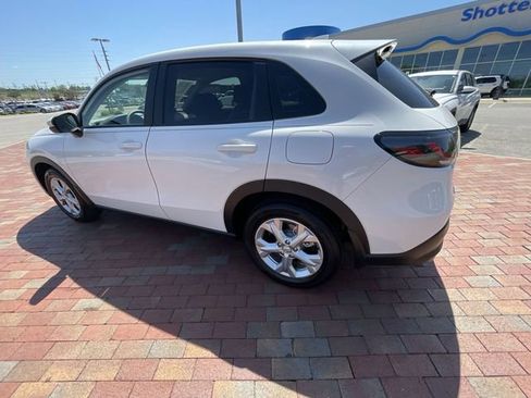 Used 2025 Honda HR-V LX image 32