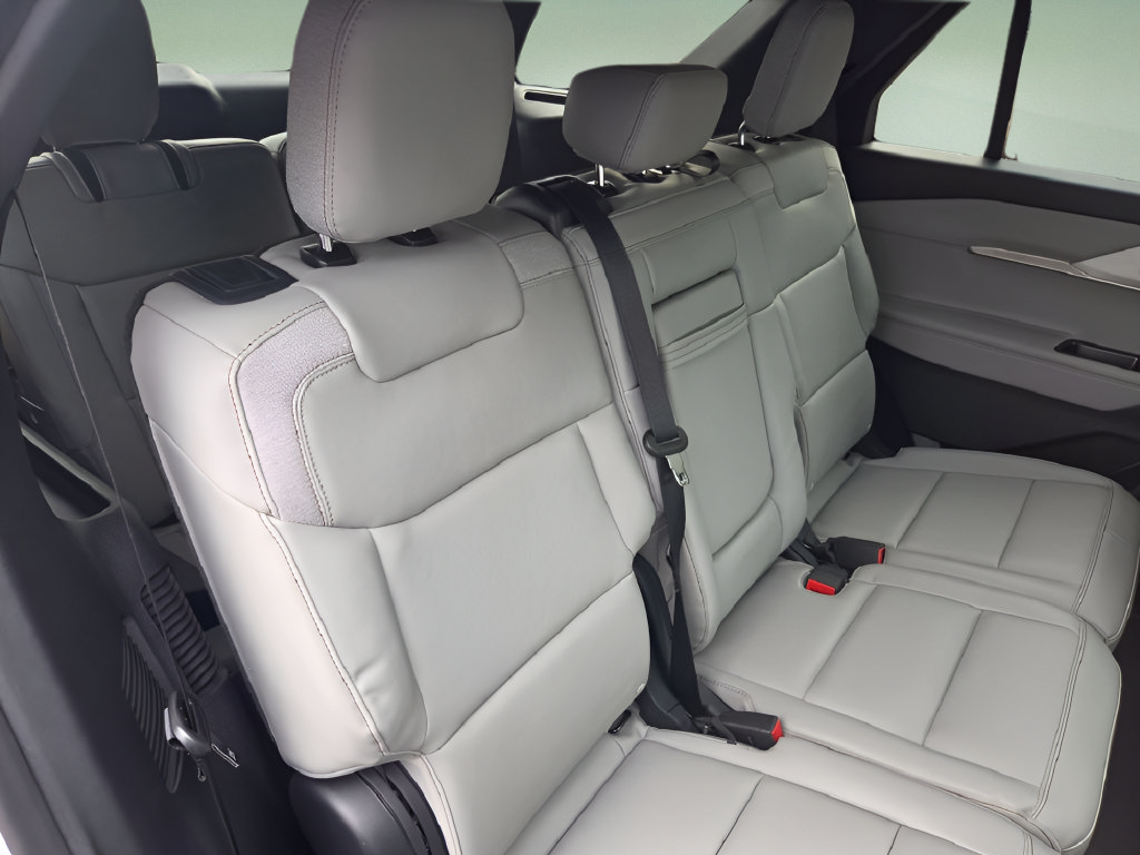 New 2027 Ford Explorer Active AWD/4WD image 29