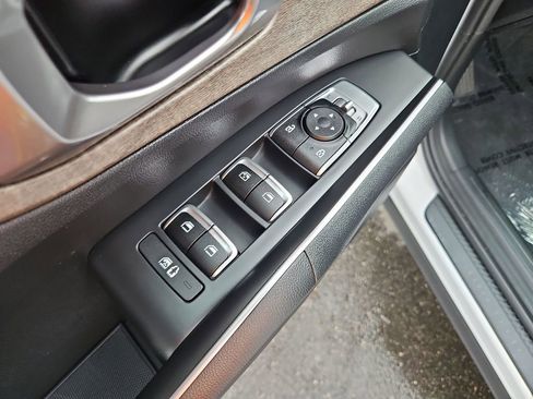 Used 2021 Kia Sorento EX w/ Panoramic Sunroof Package image 27