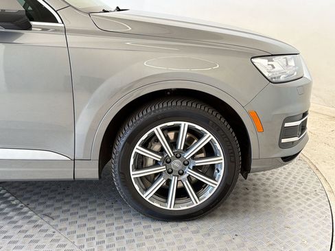 Used 2017 Audi Q7 3.0T Premium Plus w/ Premium Plus Package AWD/4WD image 12