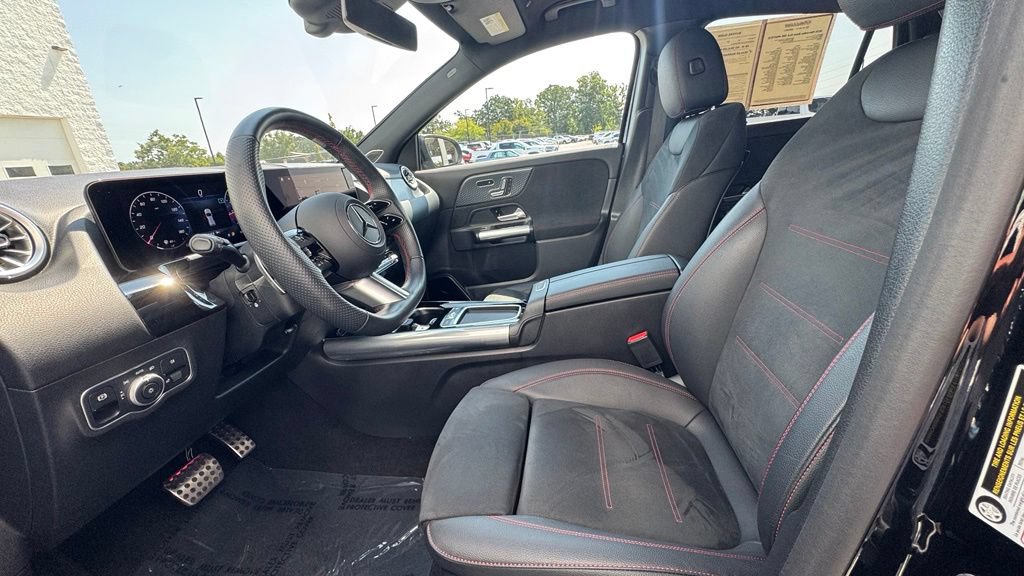 Used 2025 Mercedes-Benz GLA 250 4MATIC image 17