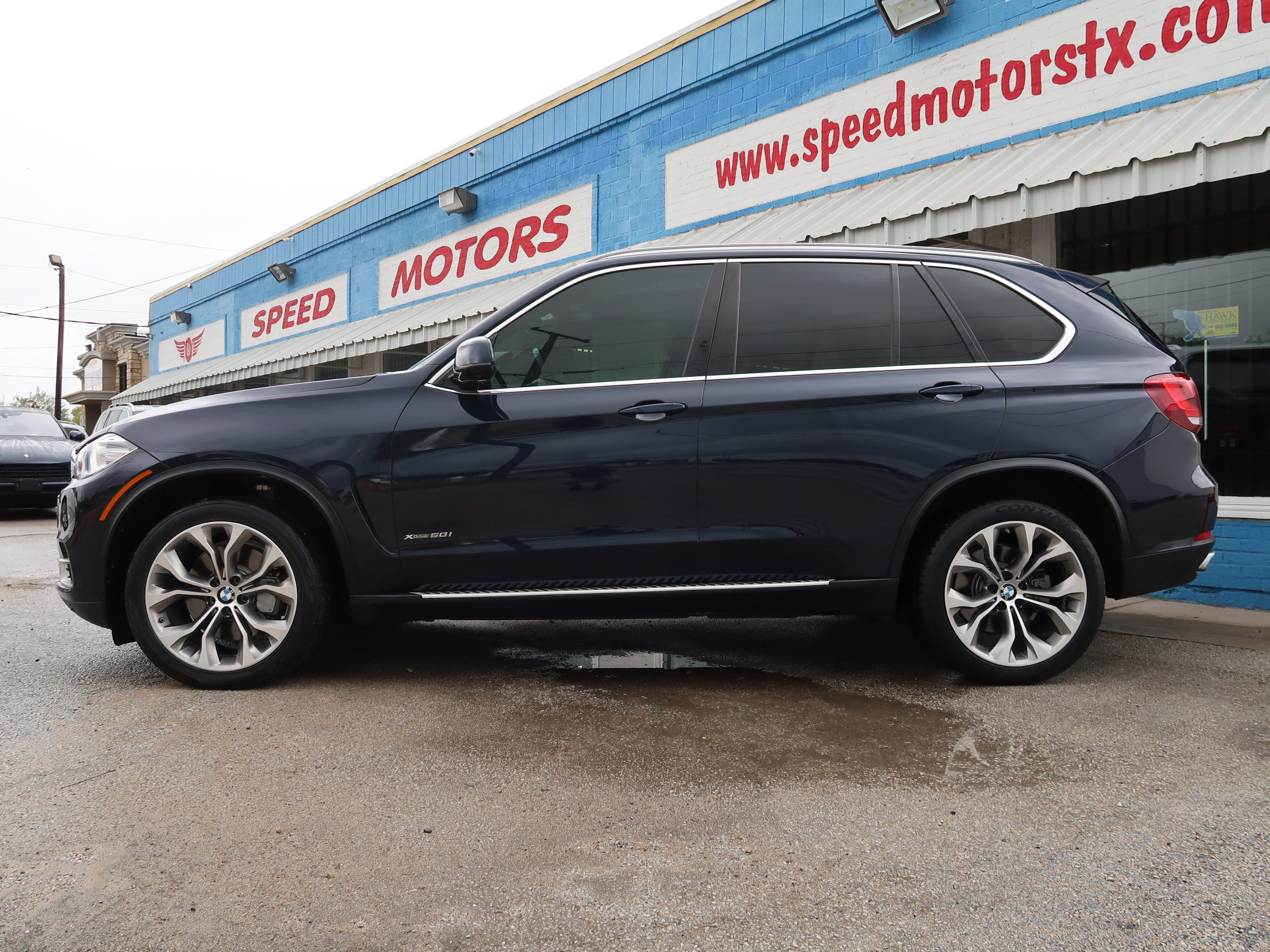 Used 2017 BMW X5 xDrive50i AWD/4WD image 3