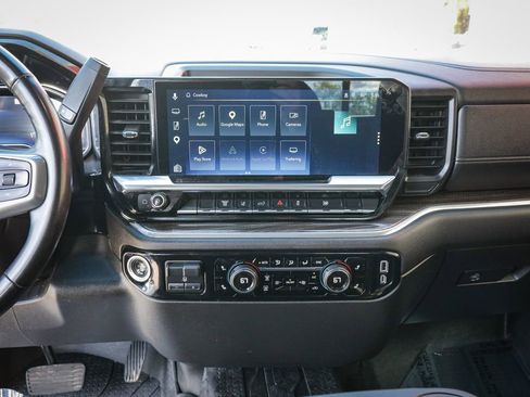 Used 2025 Chevrolet Silverado 3500 LT AWD/4WD image 18