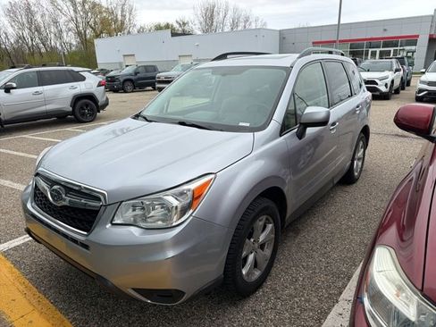 Used 2016 Subaru Forester 2.5i Premium w/ All-Weather Package image 4