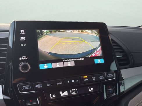 Used 2018 Honda Odyssey EX-L image 18