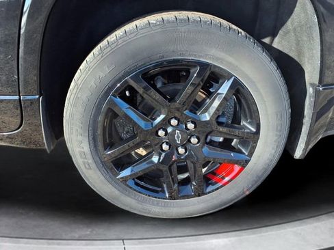 Certified 2022 Chevrolet Traverse Premier w/ Redline Edition image 22