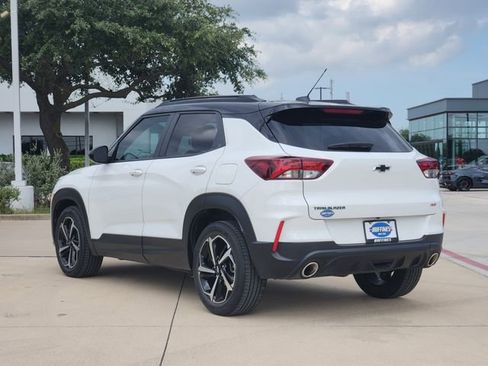 Certified 2023 Chevrolet TrailBlazer RS w/ Convenience Package FWD image 4