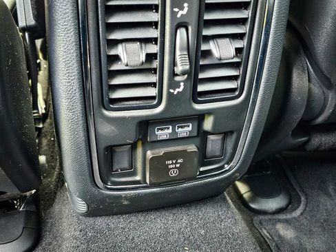 Used 2019 Jeep Grand Cherokee Limited AWD/4WD image 36