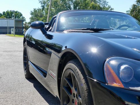 Used 2004 Dodge Viper SRT-10 image 35