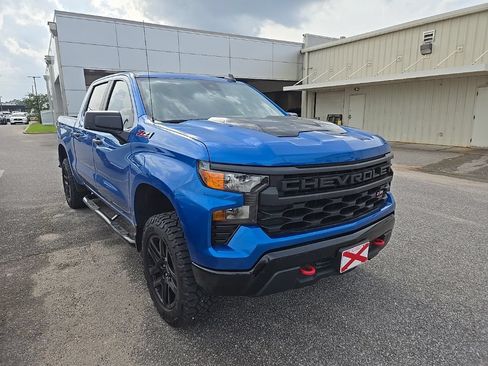 Used 2022 Chevrolet Silverado 1500 Custom Trail Boss AWD/4WD image 3