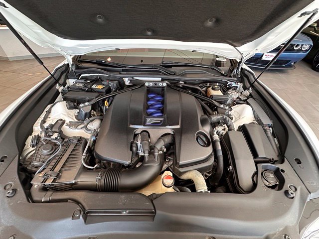 Used 2015 Lexus RC F w/ Premium Package RWD image 17