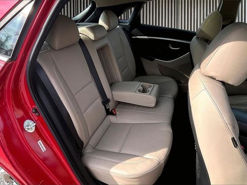 Used 2014 Hyundai Elantra GT w/ Option Group 03 image 26