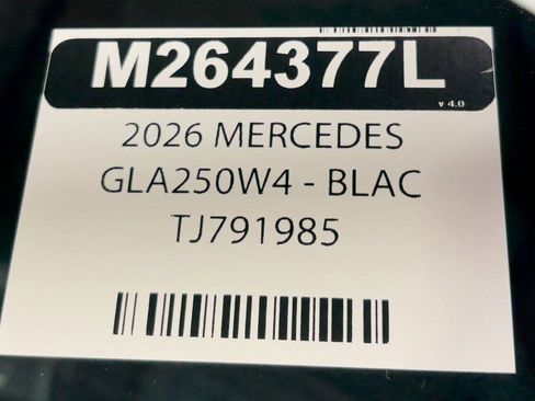 Certified 2026 Mercedes-Benz GLA 250 4MATIC image 33