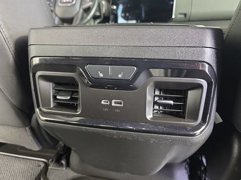 Used 2024 GMC Sierra 2500 AT4 w/ AT4 Premium Plus Package AWD/4WD image 39