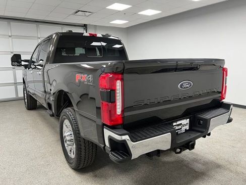 Used 2025 Ford F350 Lariat w/ Lariat Ultimate Package image 9