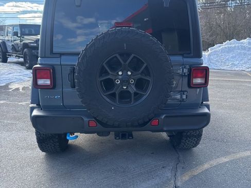 Used 2024 Jeep Wrangler Unlimited image 1