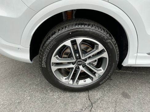 New 2025 Audi Q5 Premium Plus image 24