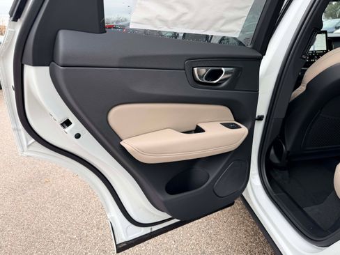 New 2026 Volvo XC60 B5 Plus w/ Protection Package Premier image 15