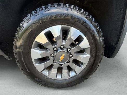 Used 2024 Chevrolet Silverado 2500 Custom w/ Custom Convenience Package AWD/4WD image 29