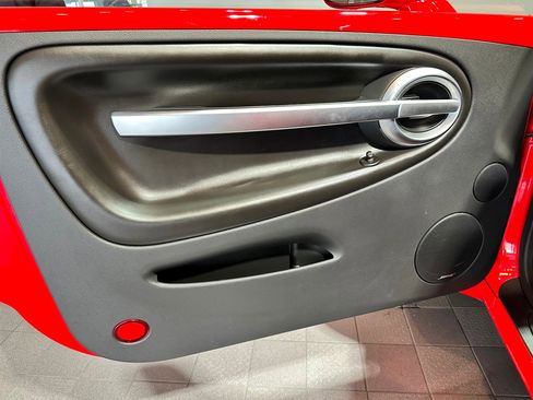 Used 2004 Chevrolet SSR w/ Preferred Equipment Group image 12