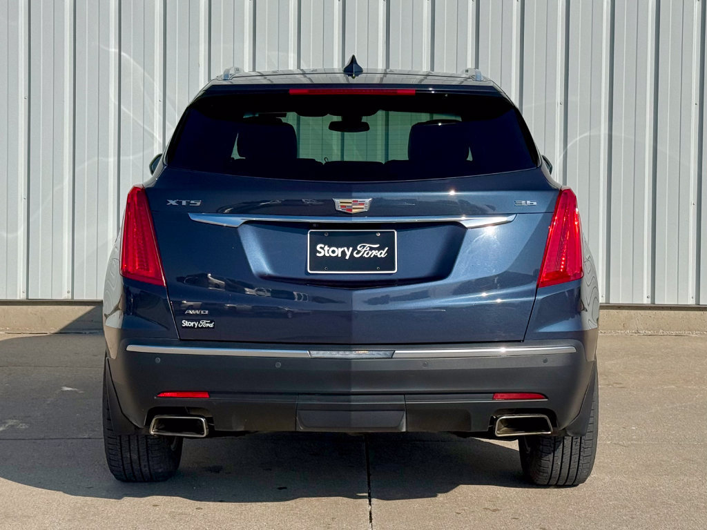 Used 2018 Cadillac XT5 Luxury w/ Driver Awareness Package AWD/4WD image 5