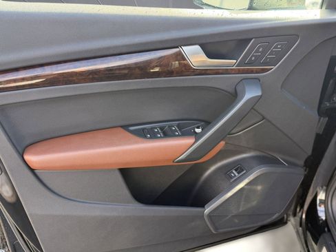 Used 2018 Audi Q5 2.0T Premium Plus w/ Premium Plus Package image 13