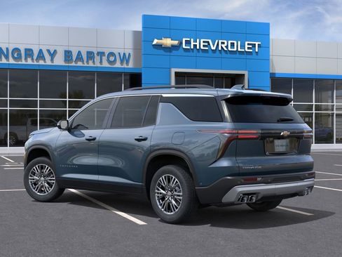 New 2026 Chevrolet Traverse LT w/ Driver Confidence Package FWD image 3