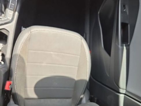 Used 2023 Volkswagen Taos SE AWD/4WD image 20