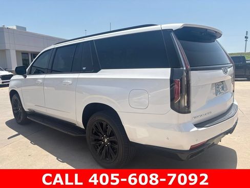 Used 2021 Cadillac Escalade ESV Sport AWD/4WD image 5