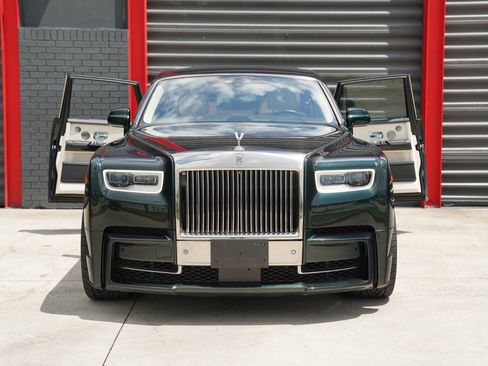 Used 2022 Rolls-Royce Phantom Sedan RWD image 7