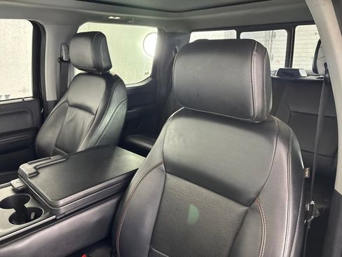 Used 2024 Ford F350 Lariat w/ Black Appearance Package AWD/4WD image 9
