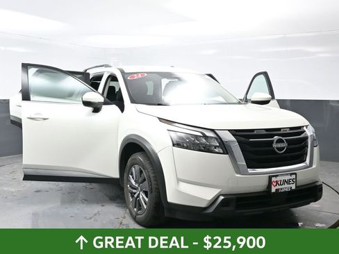 Used 2024 Nissan Pathfinder SV AWD/4WD image 65