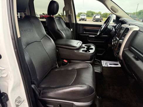 Used 2017 RAM 2500 Laramie AWD/4WD image 34